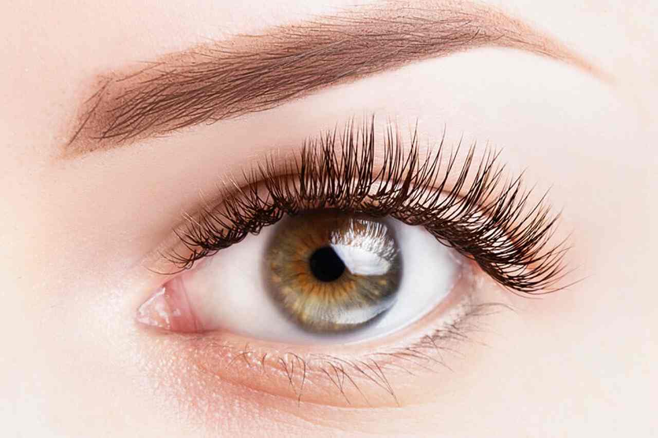 DIY eyelash extensions: Mascara tips to get longer lashes at residence