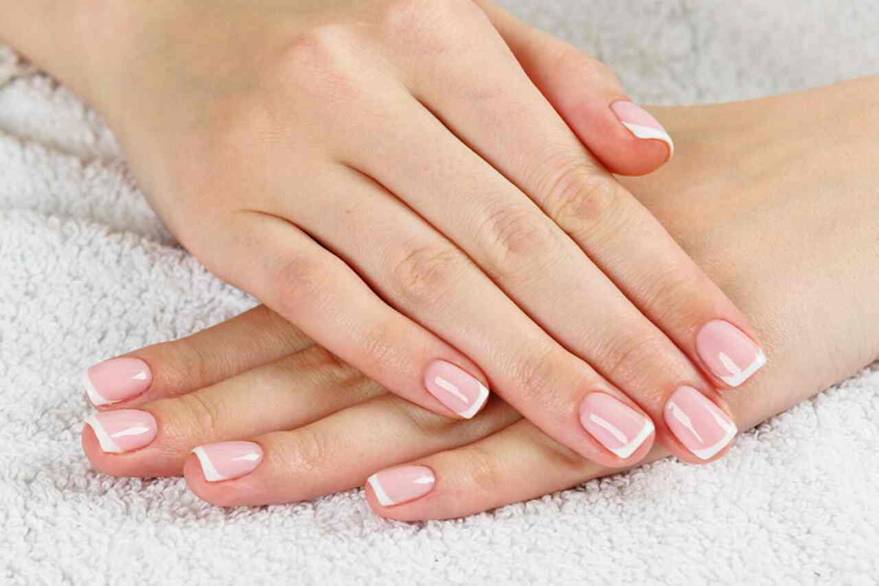 French manicure DIY: How you can obtain well-liked fashionable nail development at residence