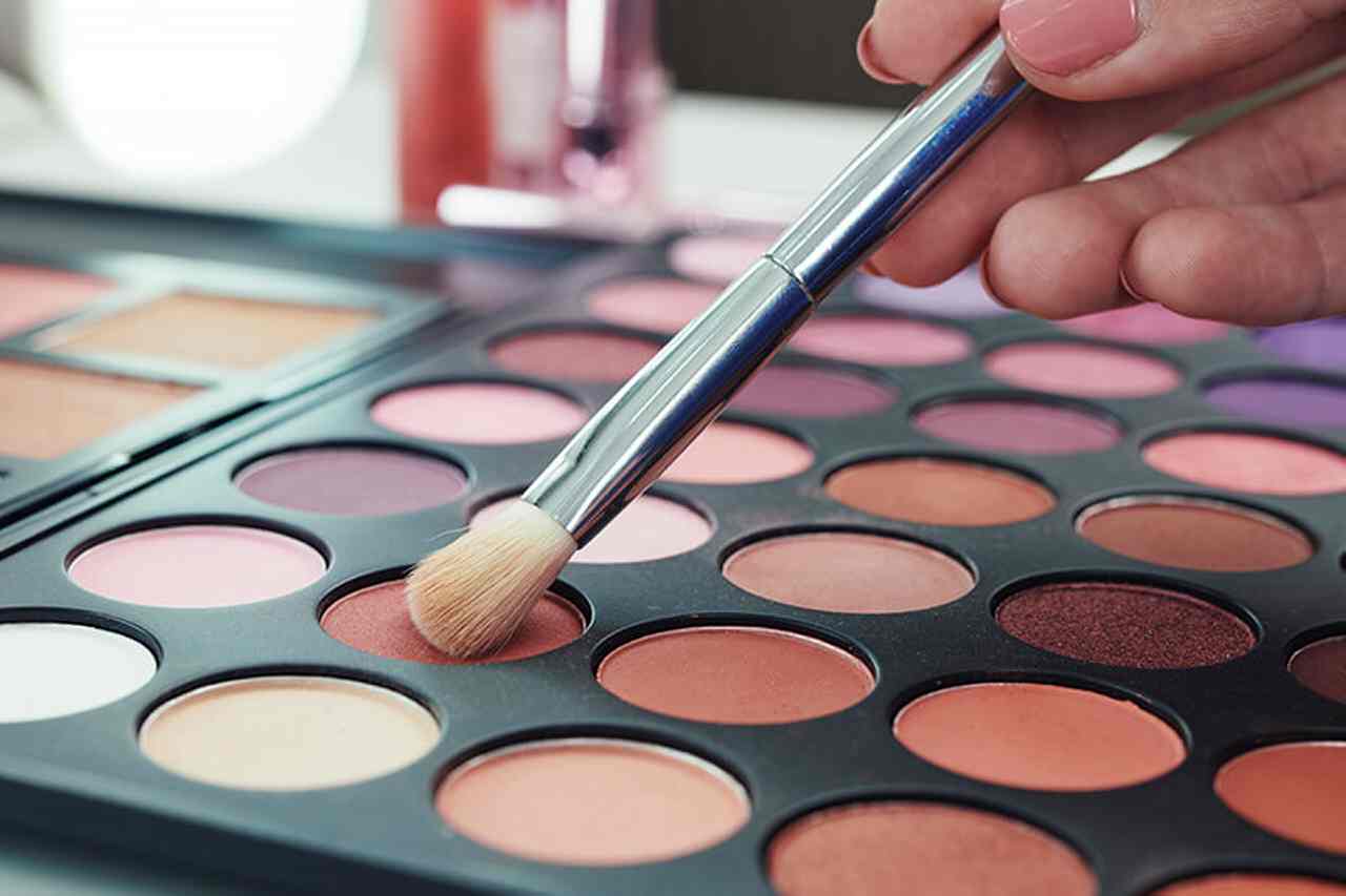 Make-up for eye colors: Greatest shades for blue, inexperienced, brown, hazel eyes