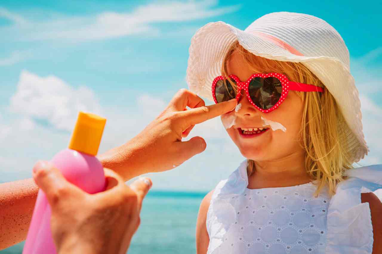 Mineral vs chemical sunscreen: Which is best and safer for you?