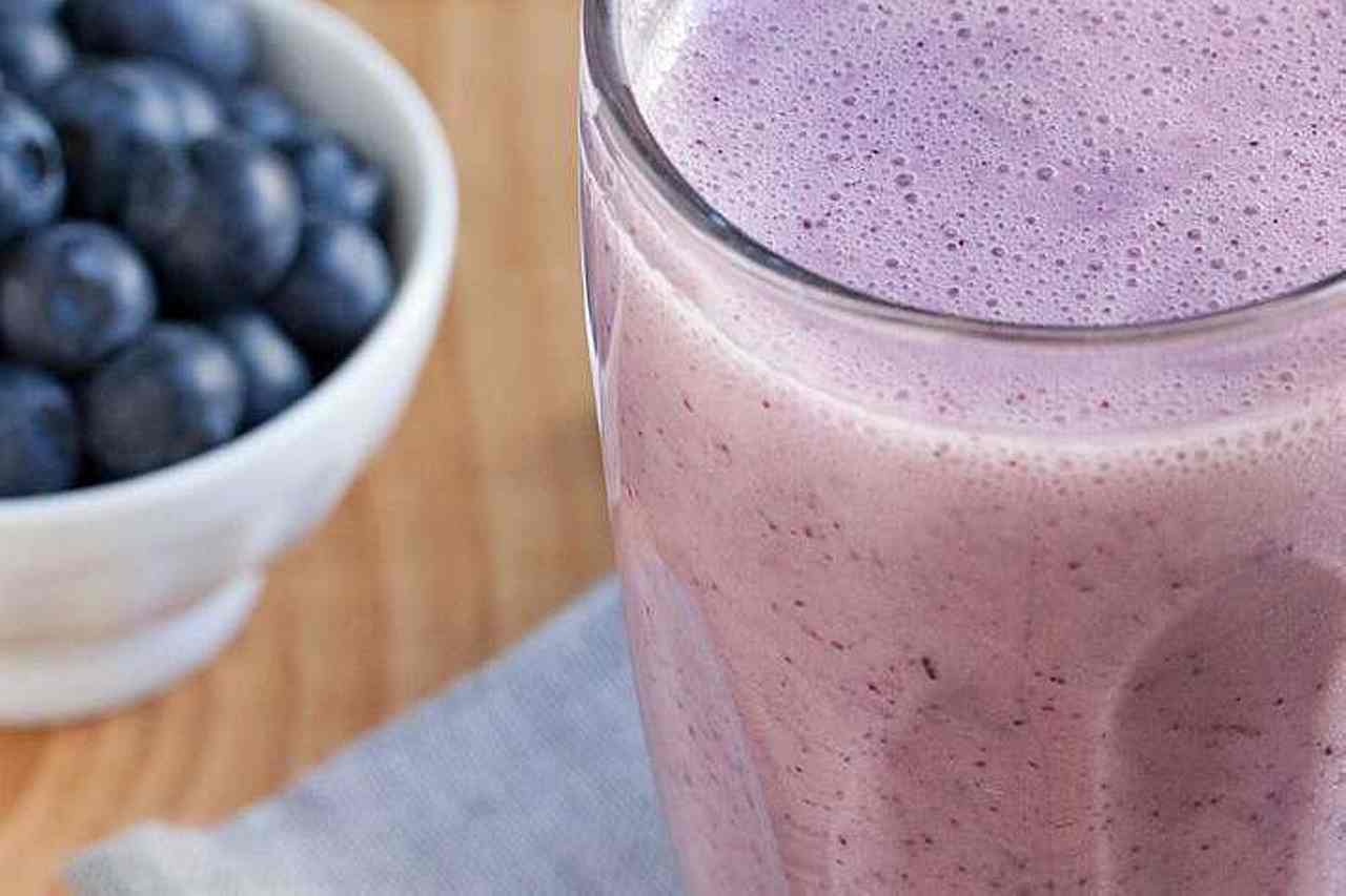 Blueberry-Banana Smoothie (Batido)